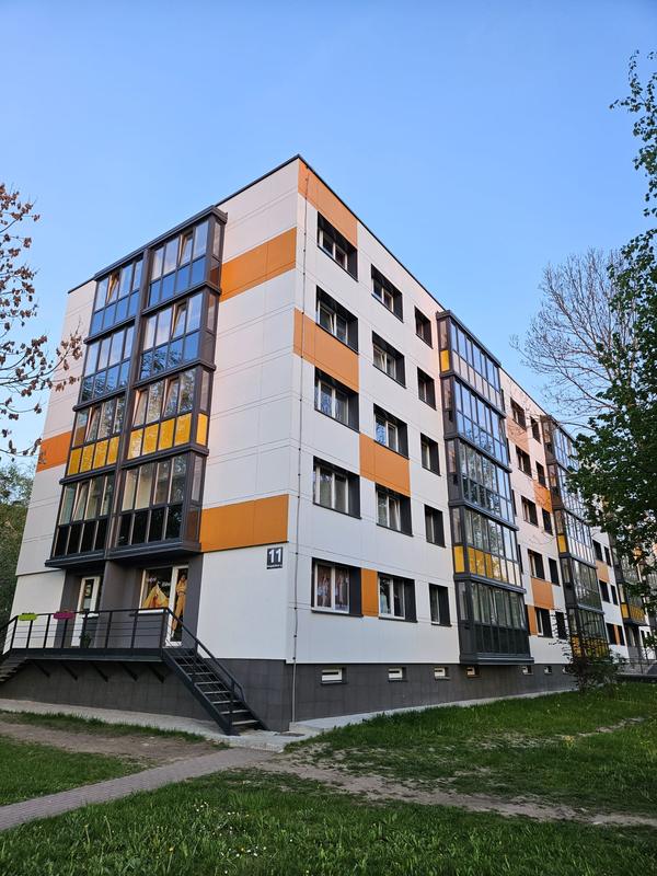Renovuotas daugiabutis Respublikos gatvėje, Naujojoje Akmenėje